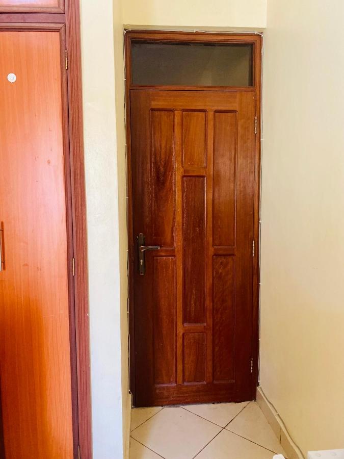 Dala Studio - Beach Road Apartment Mombasa Exterior photo